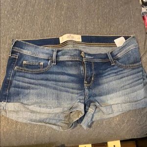 Hollister Short-Short